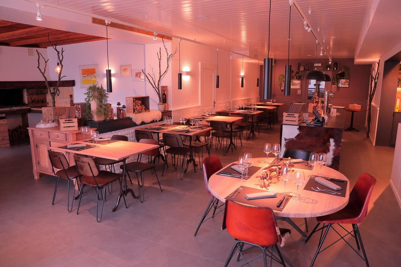 Hotel-Rotisserie La Tour Rouge Delémont Eksteriør bilde