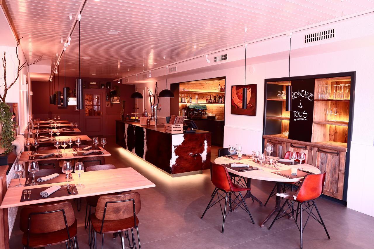 Hotel-Rotisserie La Tour Rouge Delémont Eksteriør bilde