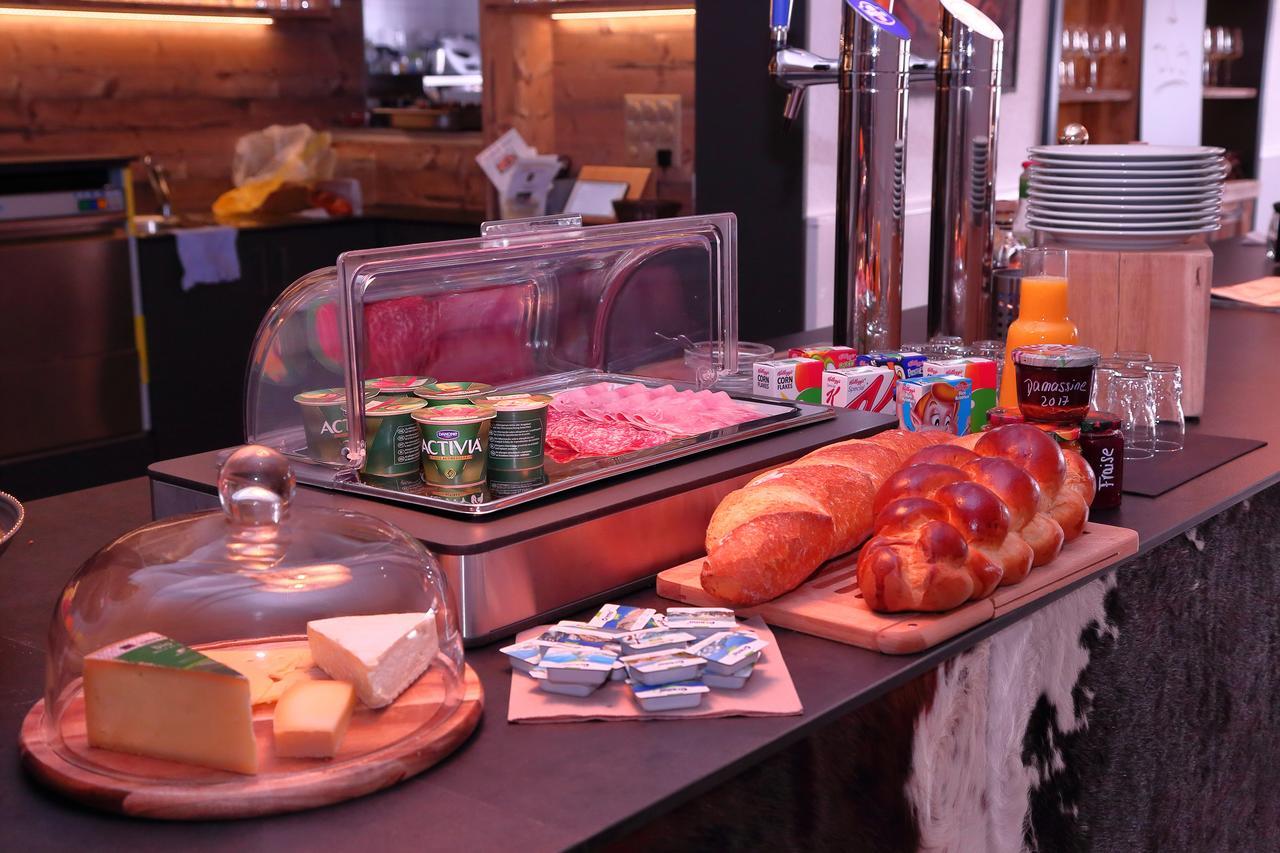 Hotel-Rotisserie La Tour Rouge Delémont Eksteriør bilde